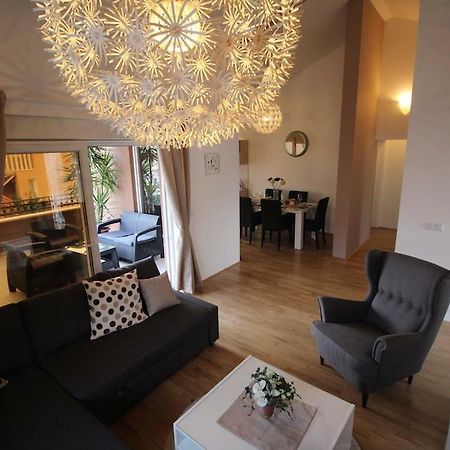 Villa Lux Haus Traù Esterno foto