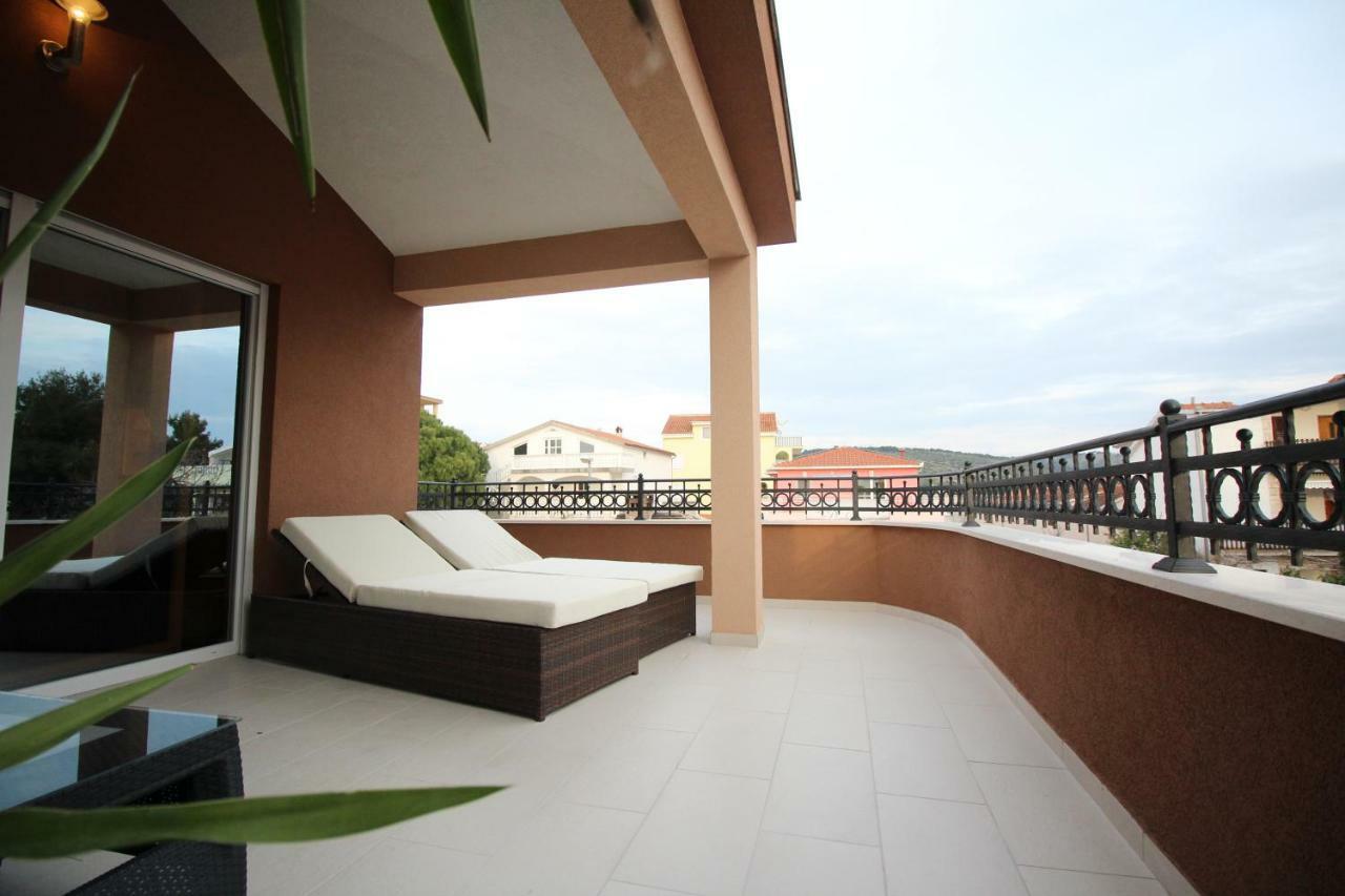 Villa Lux Haus Traù Esterno foto