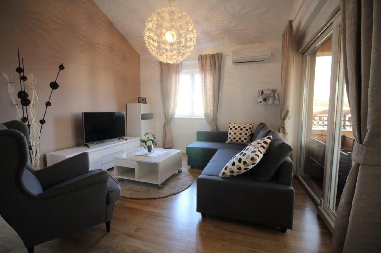Villa Lux Haus Traù Esterno foto